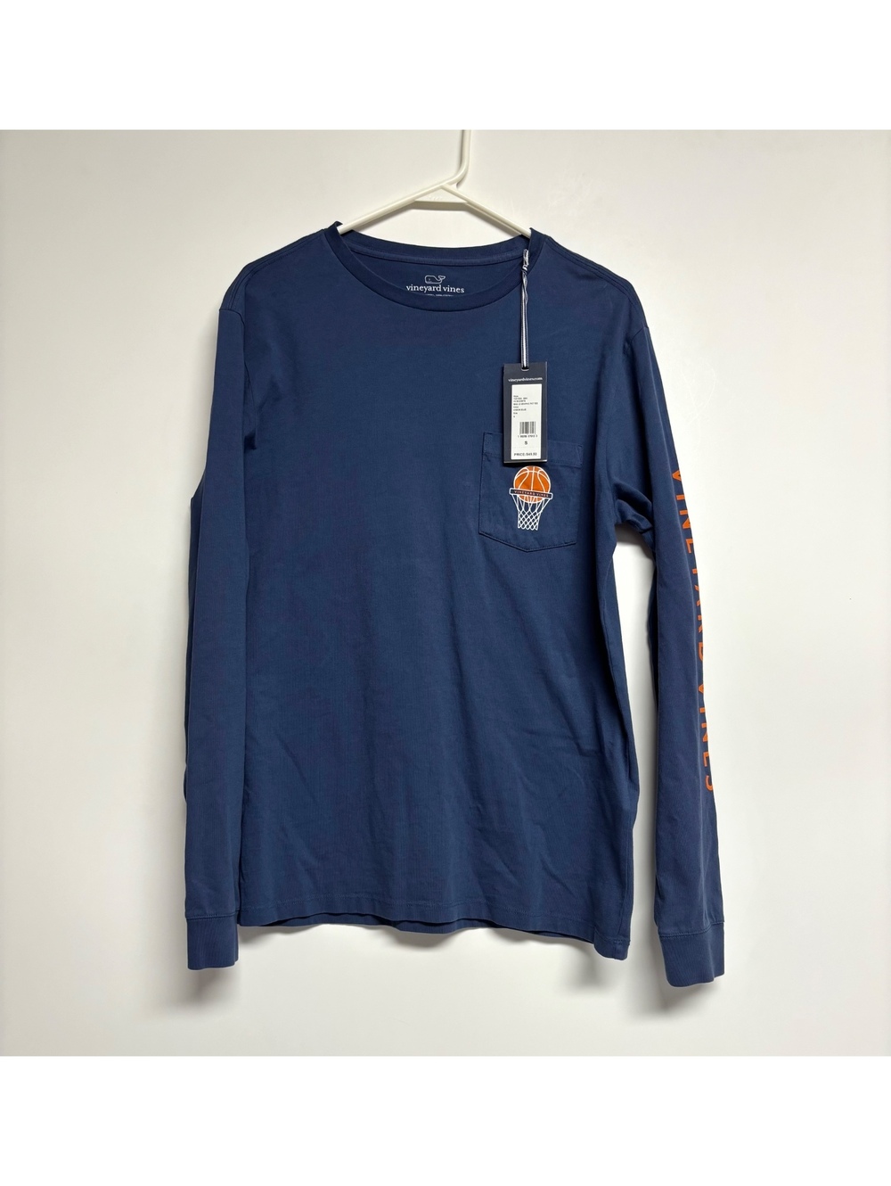 Vineyard Vines Men’s Small Buckets Basketball Long Sleeve Pocket T-Shirt 0101